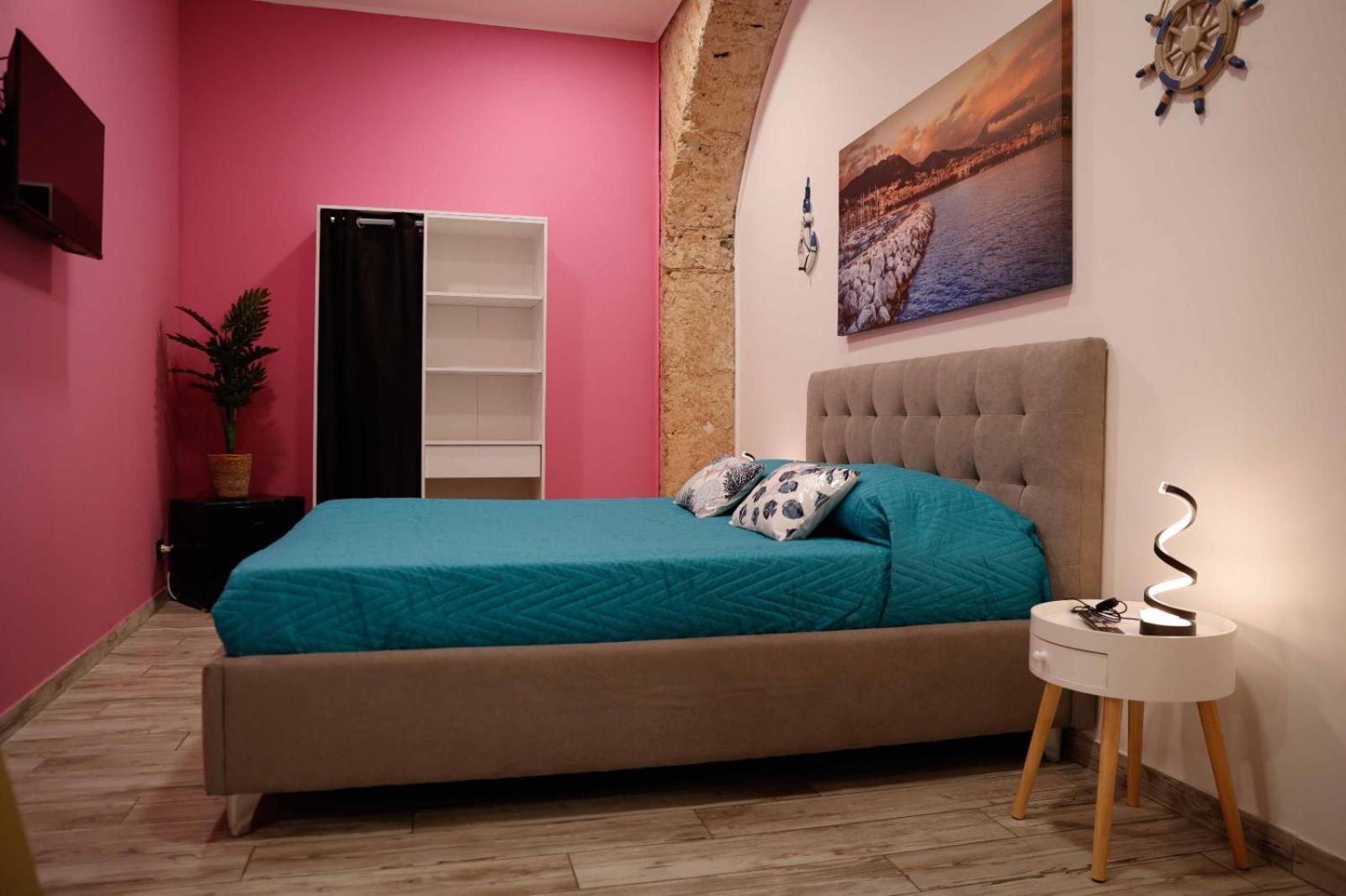 Stay In The Heart Of Salerno - Near The Duomo "La Finestra Sul Borgo" ภายนอก รูปภาพ