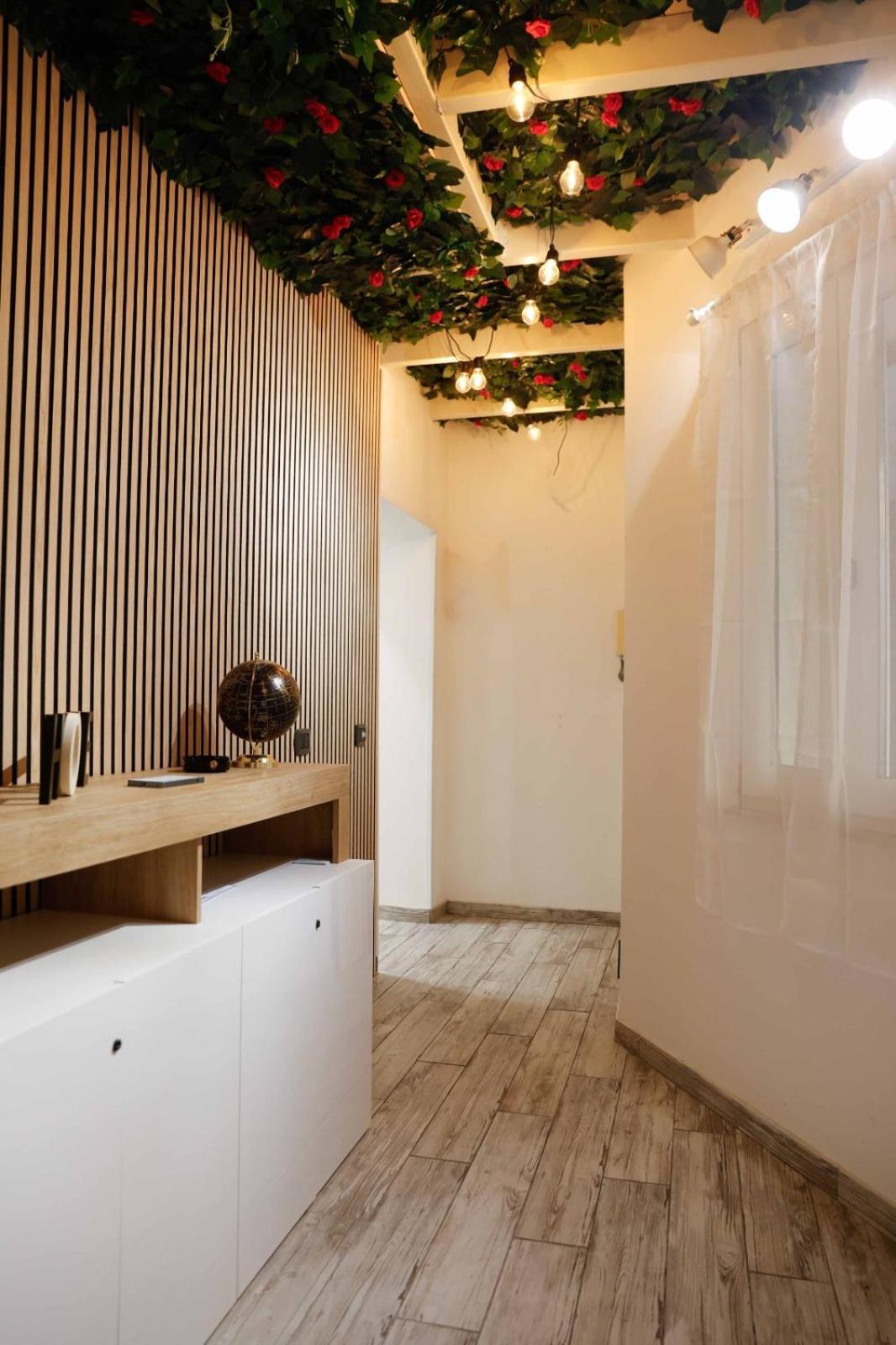 Stay In The Heart Of Salerno - Near The Duomo "La Finestra Sul Borgo" ภายนอก รูปภาพ